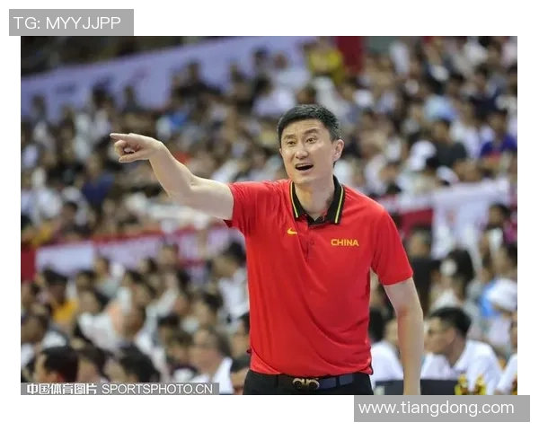 南京篮球队在亚运会中的团队协作表现分析与点评